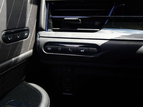 Used 2025 INFINITI QX80 Autograph w/ Autograph Exterior Package AWD/4WD image 32