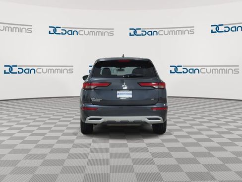 Used 2024 Mitsubishi Outlander SE FWD image 7