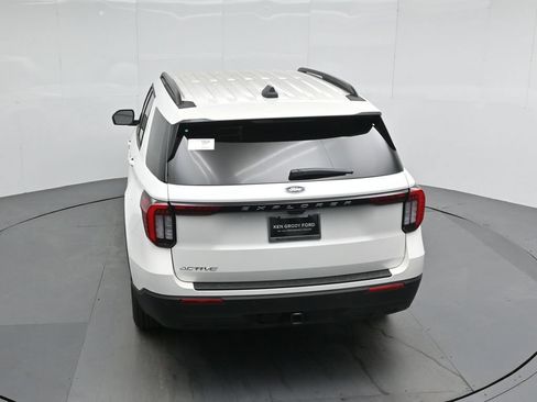 New 2026 Ford Explorer Active RWD image 43