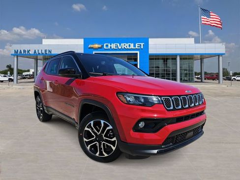 Used 2024 Jeep Compass Limited image 1