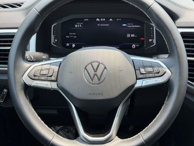 Used 2023 Volkswagen Atlas SE w/ Panoramic Sunroof Package AWD/4WD image 19