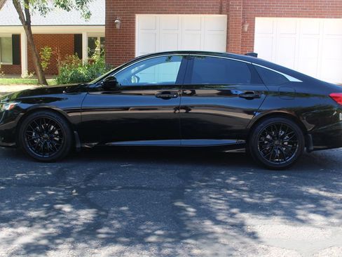 Used 2021 Honda Accord Sport Special Edition image 2
