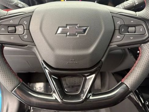 New 2026 Chevrolet Trax RS FWD image 32