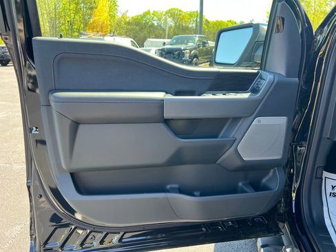 New 2025 Ford F150 Lariat w/ Equipment Group 501A Mid image 17