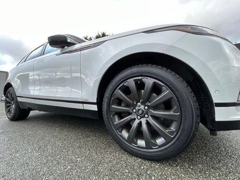 Used 2018 Land Rover Range Rover Velar R-Dynamic SE image 10