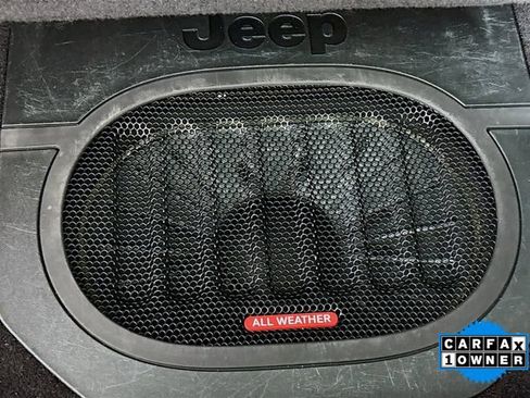 Used 2023 Jeep Wrangler Sport S image 18