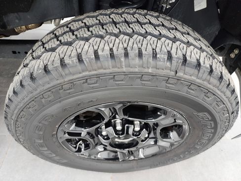 Used 2024 Ford F250 XL w/ STX Appearance Package image 3