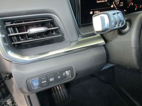 New 2026 GMC Terrain Elevation w/ Elevation Premium Package image 23