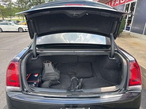 Used 2018 Chrysler 300 S w/ 300S Premium Group image 48