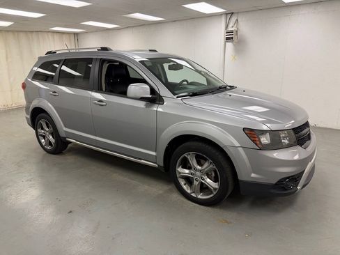 Used 2017 Dodge Journey Crossroad AWD/4WD image 8