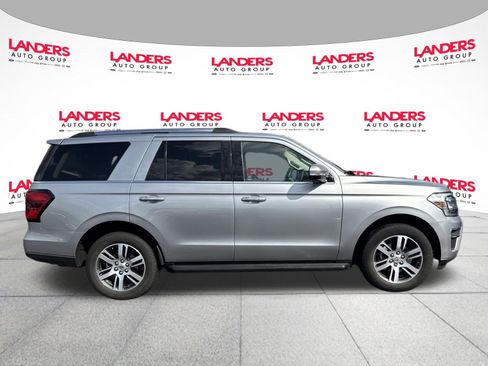 Used 2024 Ford Expedition Limited RWD image 2
