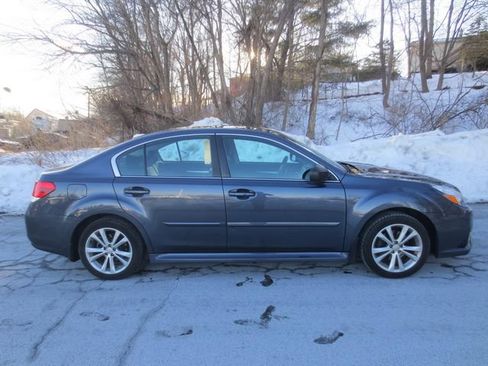 Used 2014 Subaru Legacy 2.5i w/ Alloy Wheel Package image 10
