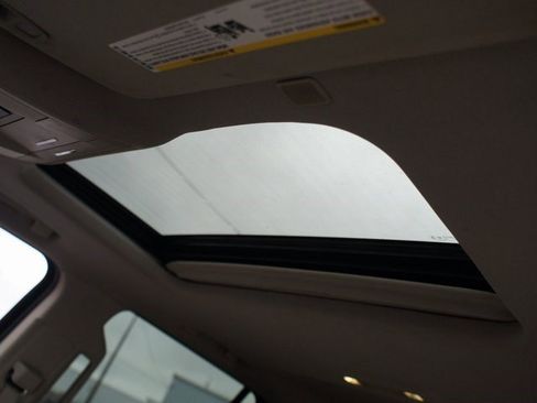 Used 2020 GMC Yukon Denali image 6