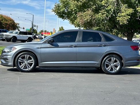 Used 2020 Volkswagen Jetta R-Line w/ R-Line Cold Weather Package FWD image 5