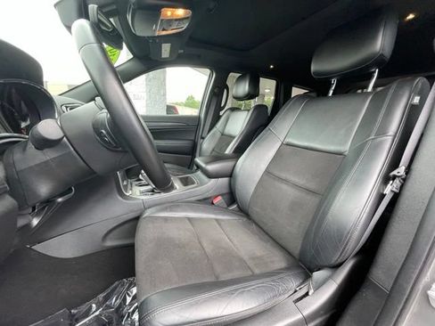 Used 2019 Jeep Grand Cherokee Altitude AWD/4WD image 12