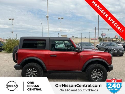 Used 2023 Ford Bronco Badlands image 4