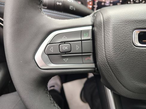 New 2026 Jeep Compass Limited image 17