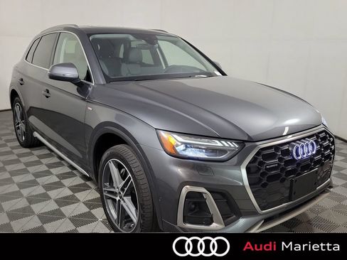 Used 2023 Audi Q5 e Prestige w/ Prestige Package AWD/4WD image 1