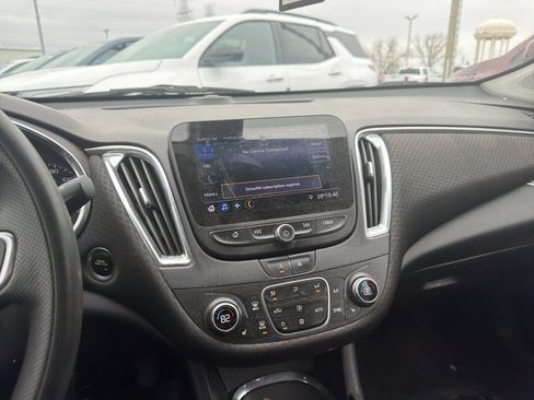 Used 2020 Chevrolet Malibu LT image 9