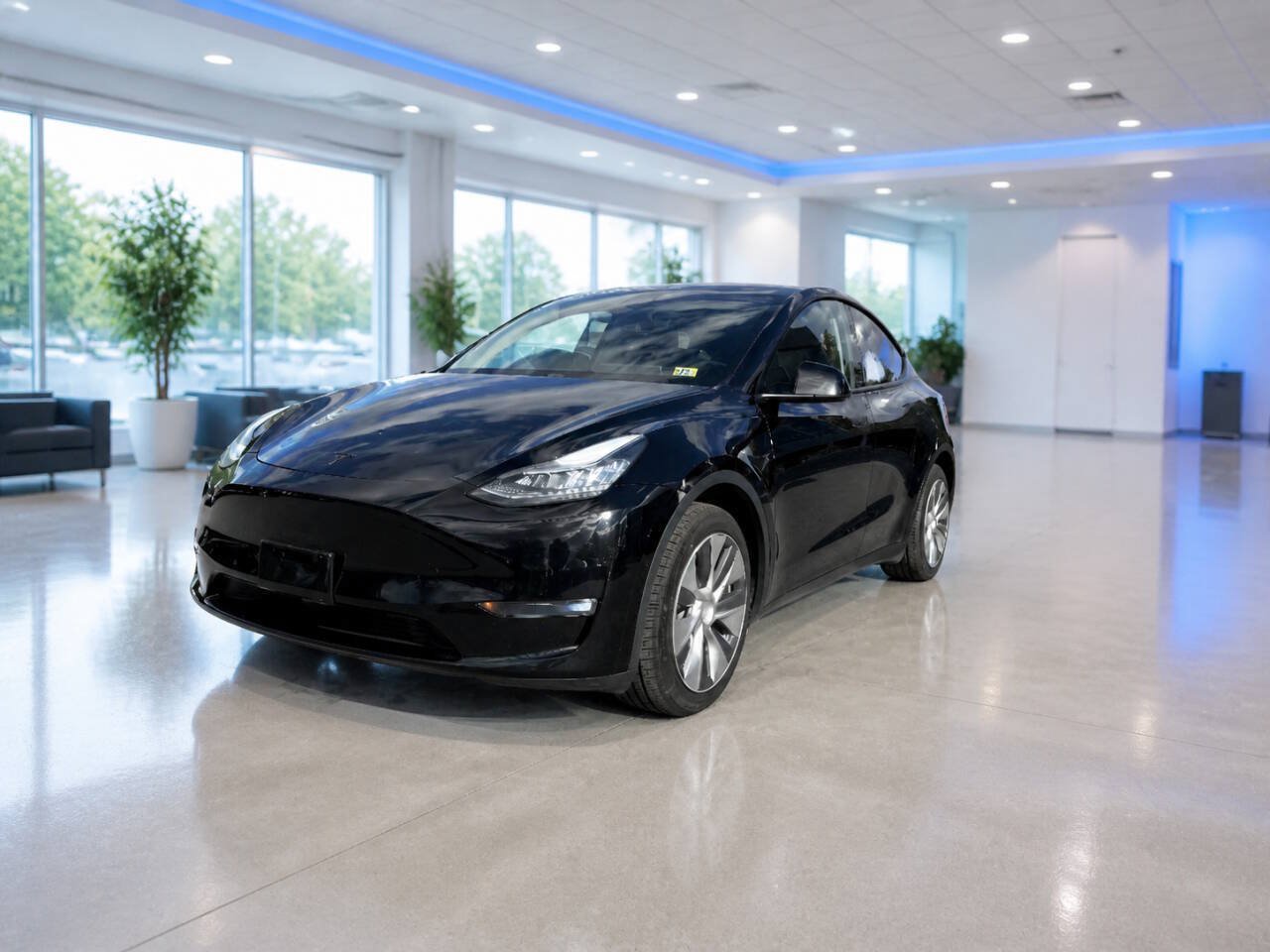Used 2020 Tesla Model Y Long Range AWD/4WD image 2