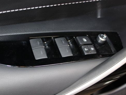 Used 2021 Toyota Corolla XSE FWD image 47