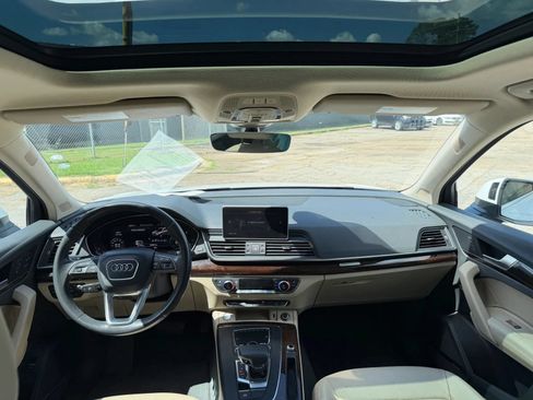 Used 2018 Audi Q5 Prestige w/ Prestige Package AWD/4WD image 13