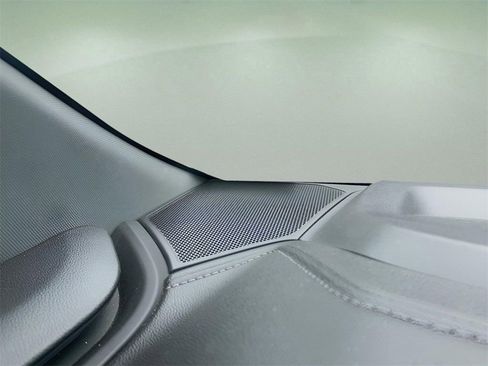 Used 2024 GMC Sierra 1500 SLE image 41