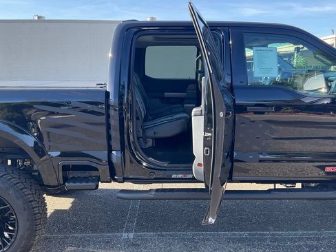 New 2025 Ford F250 XLT w/ Black Appearance Package AWD/4WD image 33