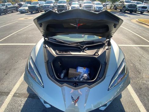 Used 2024 Chevrolet Corvette Stingray Preferred Cpe w/ Z51 Performance Package RWD image 31