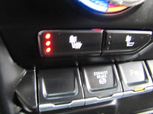 Used 2023 GMC Sierra 2500 SLE w/ SLE Convenience Package image 44