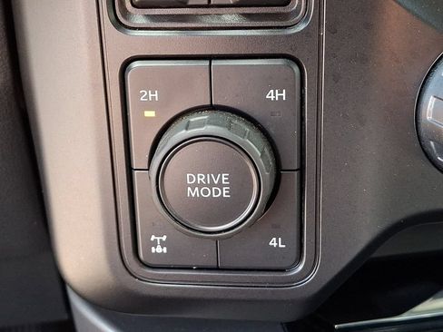 Used 2024 Ford F250 Lariat w/ Lariat Ultimate Package AWD/4WD image 23