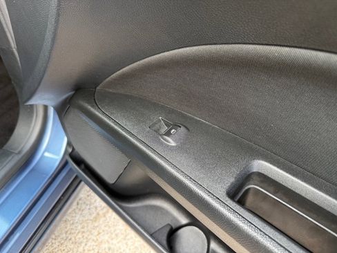 Used 2018 Ford Fusion SE image 25