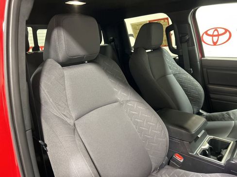 Used 2025 Toyota Tacoma SR5 image 14