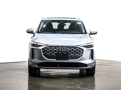 New 2025 Audi Q5 Premium Plus image 2