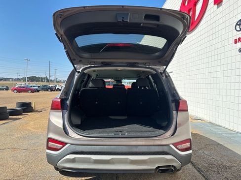 Used 2020 Hyundai Santa Fe SE w/ Cargo Package image 26