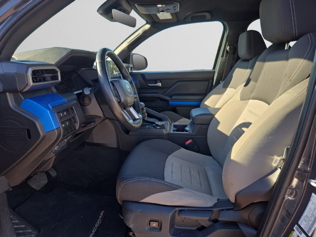 Used 2024 Toyota Tacoma TRD Off-Road AWD/4WD image 9