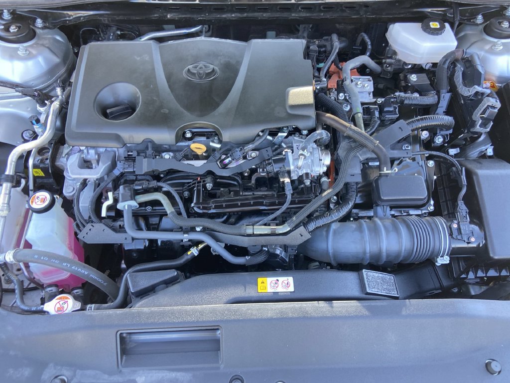 Used 2025 Toyota Camry LE FWD image 24