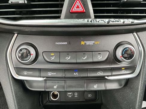 Used 2020 Hyundai Santa Fe SEL image 20