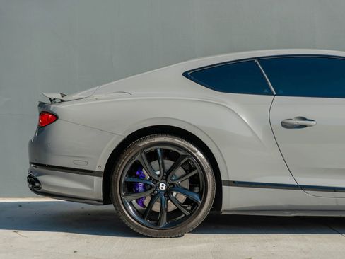Used 2022 Bentley Continental GT image 37