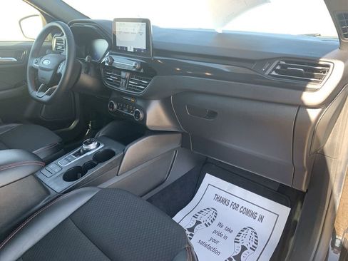 Used 2025 Ford Escape ST-Line image 27