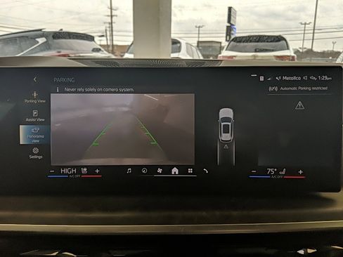 Used 2024 BMW X5 xDrive50e w/ M Sport Package image 16