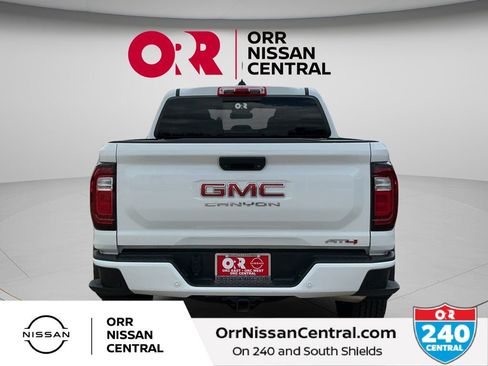 Used 2025 GMC Canyon AT4 w/ Technology Plus Package AWD/4WD image 6