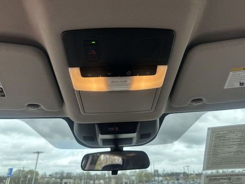 Used 2022 Nissan Rogue SV image 23