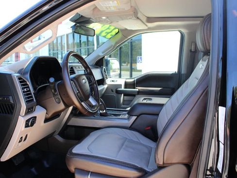 Used 2019 Ford F150 Limited AWD/4WD image 8