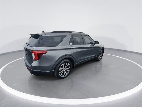 Used 2022 Ford Explorer ST-Line w/ Class IV Trailer Tow Package image 8