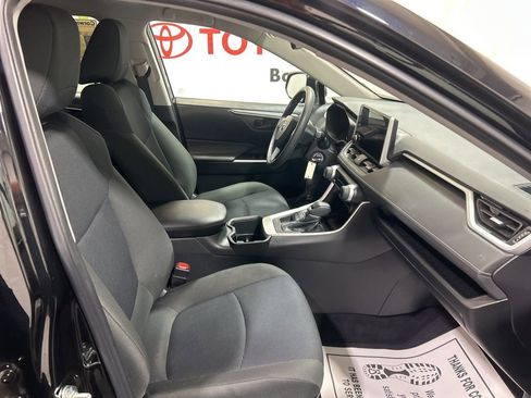 Used 2023 Toyota RAV4 LE image 12