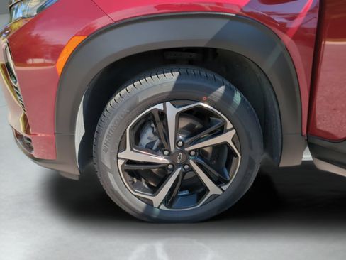Used 2022 Chevrolet TrailBlazer RS AWD/4WD image 32
