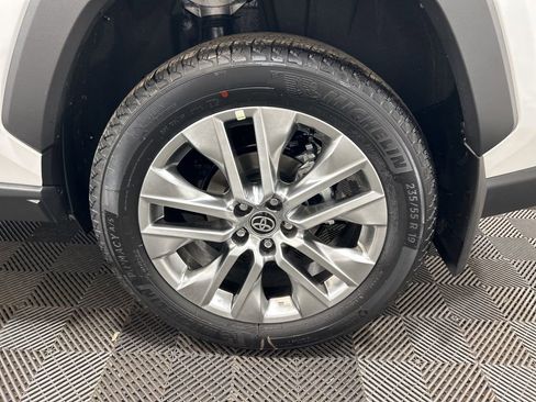 Used 2025 Toyota RAV4 Limited w/ Advanced Technology Package AWD/4WD image 30