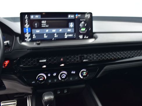 Used 2023 Honda Accord Sport image 17