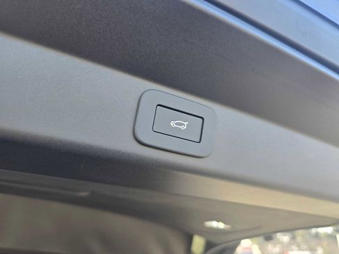 New 2026 Land Rover Range Rover Sport Dynamic SE image 18